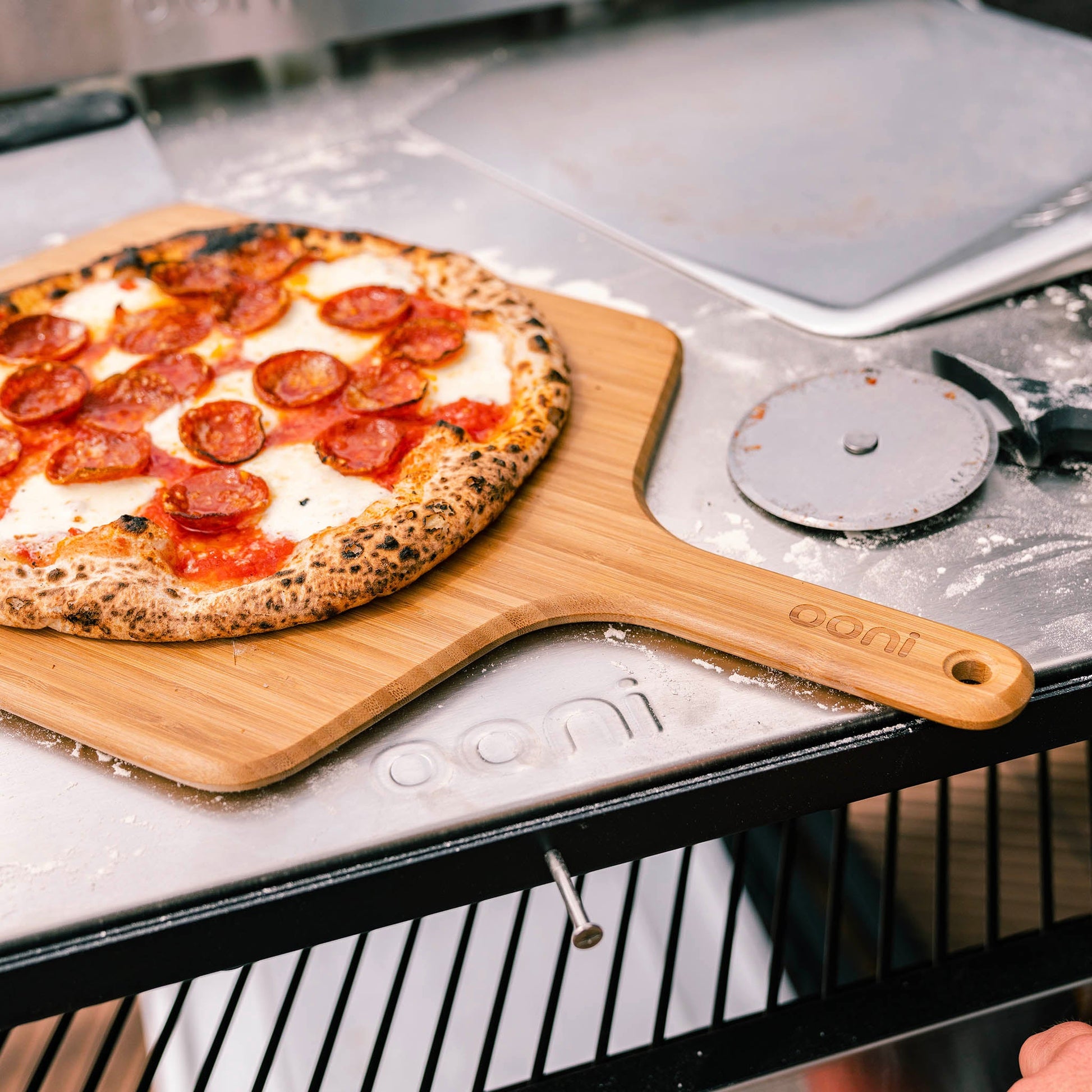 Ooni Bamboo Pizza Peel & Servierbrett